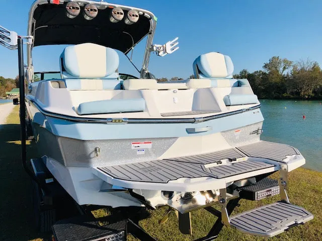 2023 MasterCraft XT24 *SALE SALE*